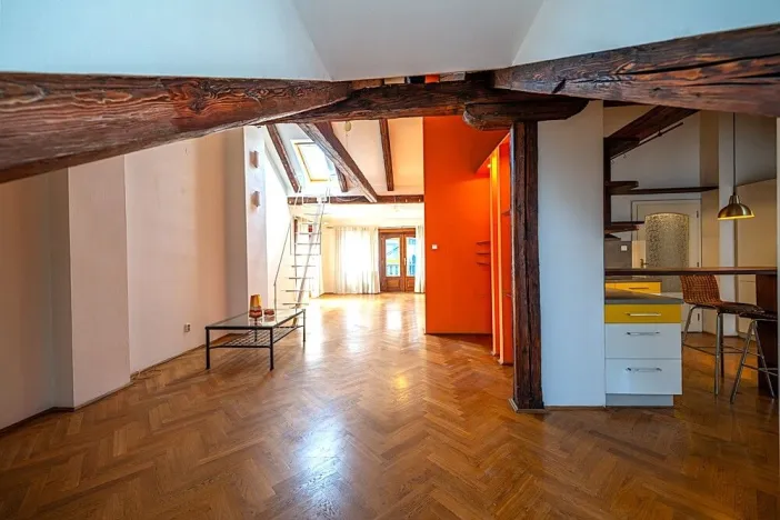 Pronájem bytu 3+1, Praha, Viktora Huga, 164 m2