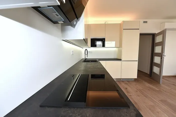 Prodej bytu 3+kk, Praha - Strašnice, Strančická, 138 m2