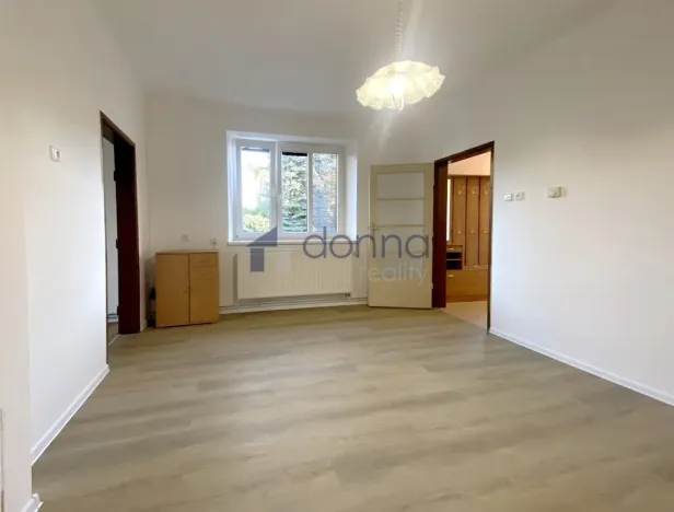 Pronájem bytu 2+1, Praha, Formanská, 70 m2