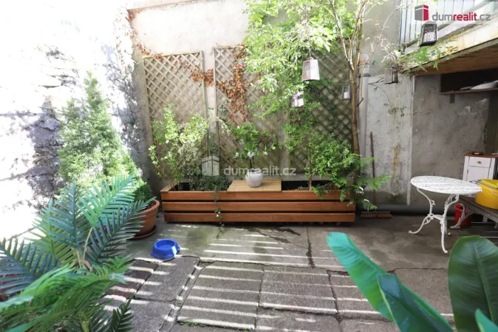 Pronájem bytu 1+1, Karlovy Vary, Kolmá, 35 m2