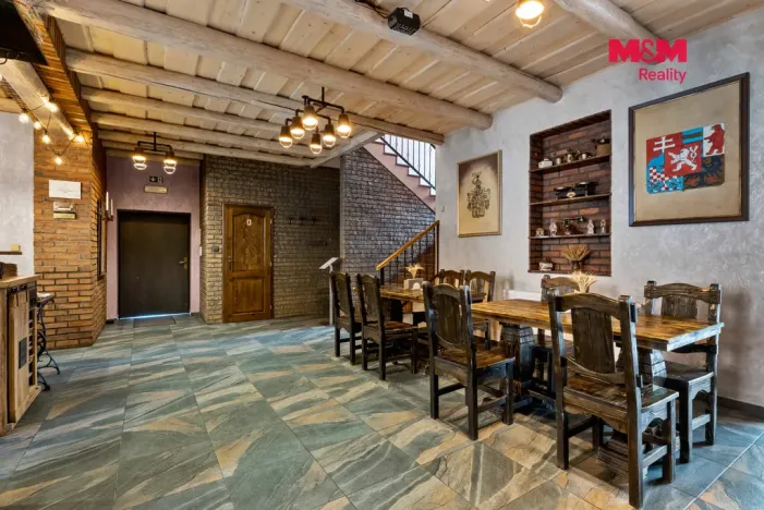 Prodej restaurace, Jablonec nad Nisou, Raisova, 889 m2