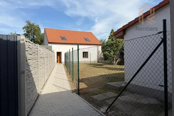 Prodej rodinného domu, Rostoklaty, 137 m2