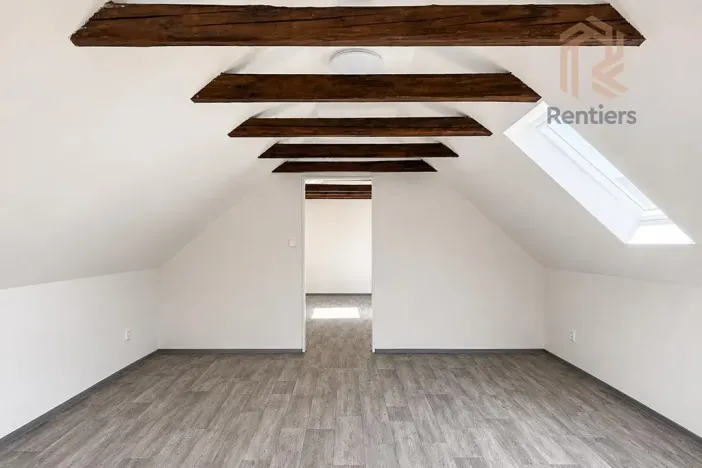 Prodej rodinného domu, Rostoklaty, 145 m2
