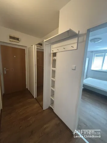 Prodej bytu 1+1, Znojmo, Pražská, 37 m2