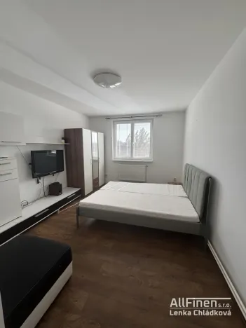 Prodej bytu 1+1, Znojmo, Pražská, 37 m2