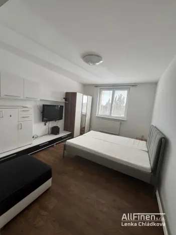 Prodej bytu 1+1, Znojmo, Pražská, 37 m2