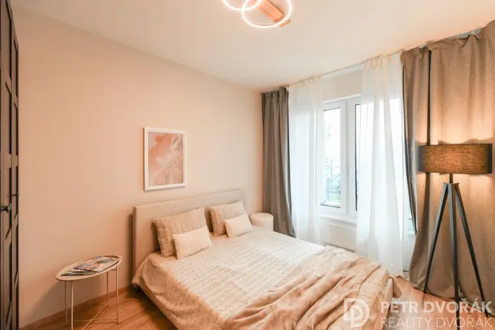 Pronájem bytu 2+kk, Praha - Strašnice, Počernická, 40 m2