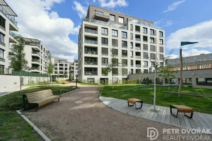 Pronájem bytu 2+kk, Praha - Strašnice, Počernická, 40 m2