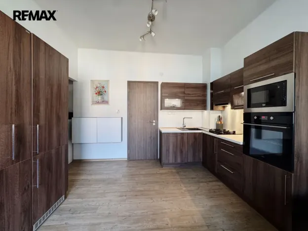 Prodej bytu 2+kk, Praha - Dejvice, Koulova, 43 m2