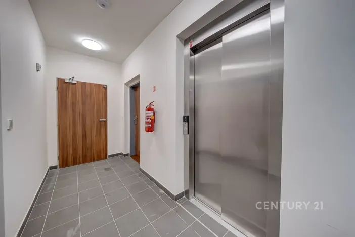 Pronájem bytu 2+kk, Praha, 34 m2