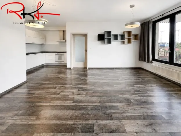 Pronájem bytu 2+kk, Praha, Sousedíkova, 65 m2