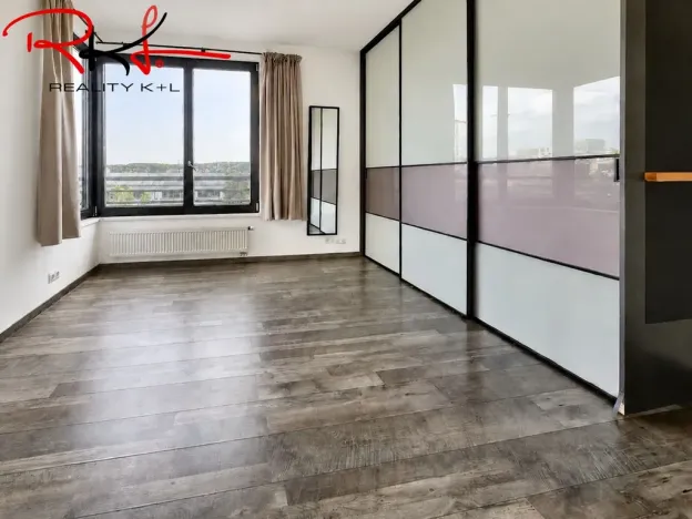 Pronájem bytu 2+kk, Praha, Sousedíkova, 65 m2