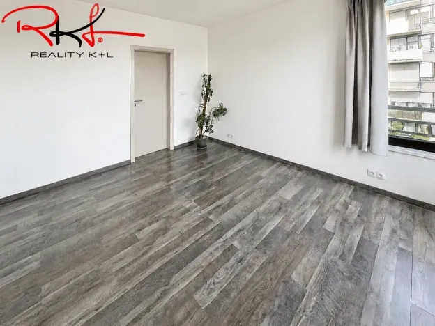 Pronájem bytu 2+kk, Praha, Sousedíkova, 65 m2