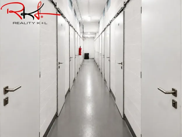 Pronájem bytu 2+kk, Praha, Sousedíkova, 65 m2