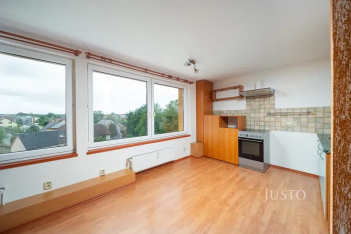 Prodej bytu 1+kk, Třeboň - Třeboň II, Šmeralova, 42 m2