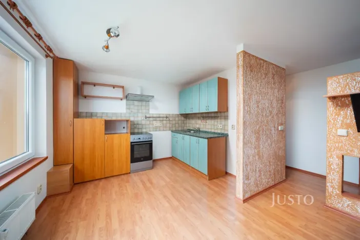 Prodej bytu 1+kk, Třeboň - Třeboň II, Šmeralova, 42 m2