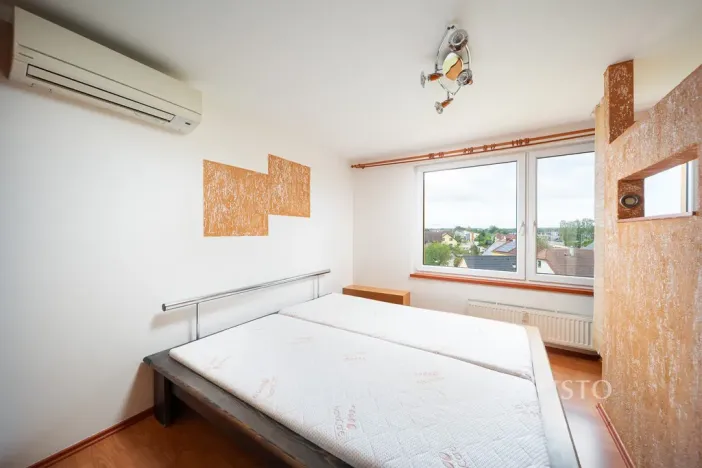 Prodej bytu 1+kk, Třeboň - Třeboň II, Šmeralova, 42 m2