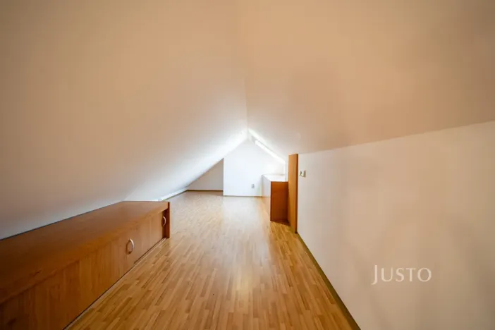 Prodej bytu 1+kk, Třeboň - Třeboň II, Šmeralova, 42 m2