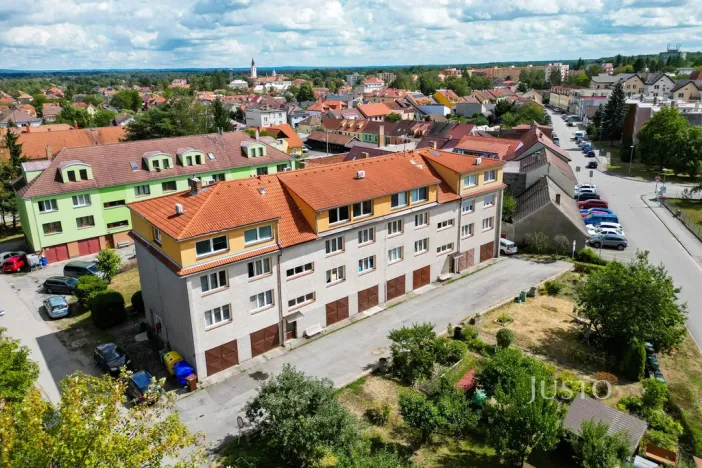 Prodej bytu 1+kk, Třeboň - Třeboň II, Šmeralova, 42 m2
