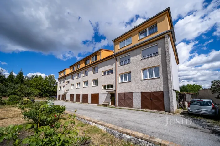 Prodej bytu 1+kk, Třeboň - Třeboň II, Šmeralova, 42 m2