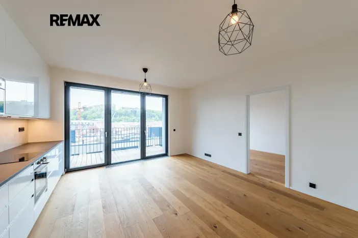 Pronájem bytu 2+kk, Praha - Smíchov, Grafická, 66 m2