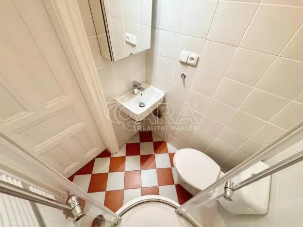 Pronájem bytu 2+kk, Praha - Nusle, Oldřichova, 47 m2