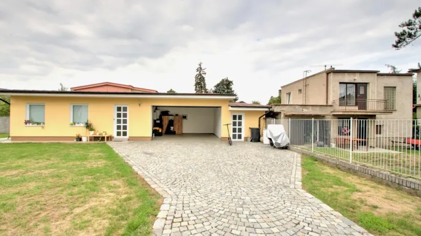 Pronájem bytu 2+kk, Dobřichovice, Anglická, 70 m2