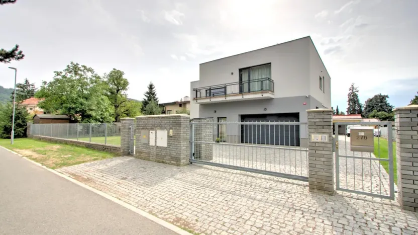 Pronájem bytu 2+kk, Dobřichovice, Anglická, 70 m2