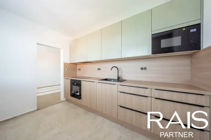 Prodej bytu 3+1, Hustopeče, Větrná, 75 m2