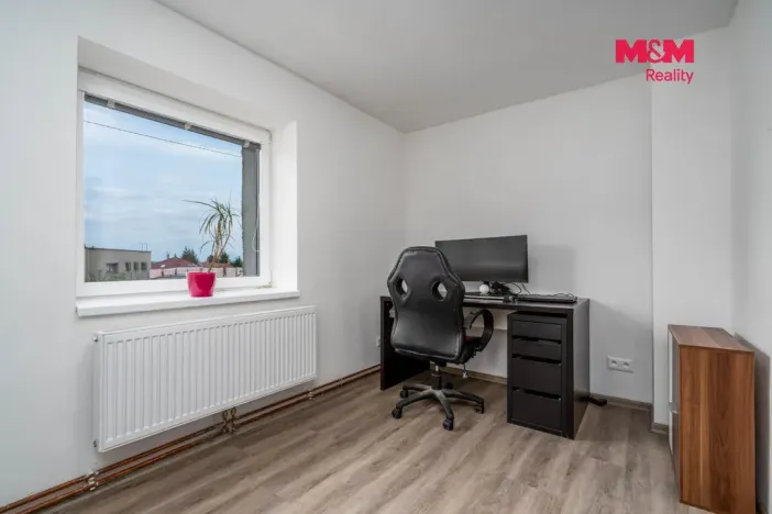 Prodej rodinného domu, Dobřenice, 169 m2