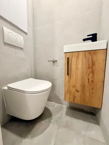 Pronájem pokoje, Hradec Králové - Slezské Předměstí, Markovická, 15 m2