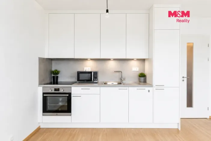 Prodej bytu 1+kk, Praha - Chodov, Bachova, 41 m2