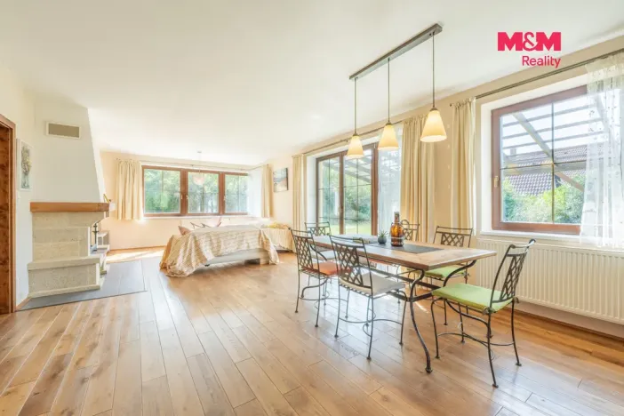 Prodej rodinného domu, Mořina, 240 m2