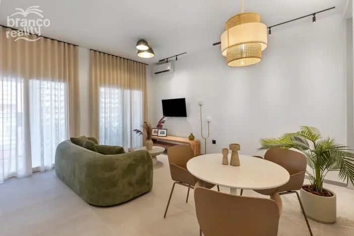 Prodej bytu 2+kk, Torrevieja, Alicante, Španělsko, 55 m2