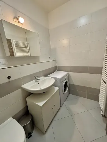 Pronájem bytu 1+kk, Praha - Letňany, Kadečkové, 34 m2