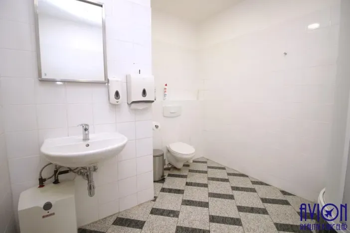 Pronájem kanceláře, Praha - Smíchov, Bozděchova, 31 m2