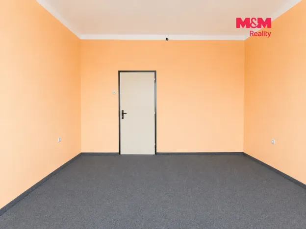 Pronájem skladu, Louny, Poděbradova, 235 m2