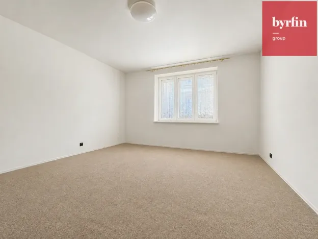 Pronájem bytu 1+1, Opava, Na Rybníčku, 37 m2