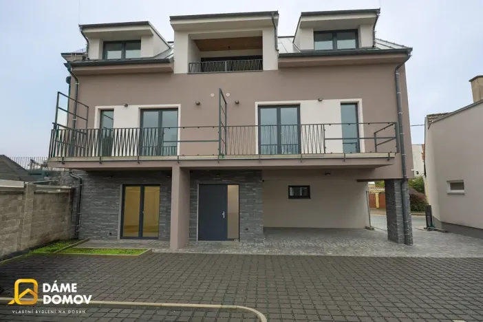 Pronájem bytu 2+kk, Dubňany, Komenského, 63 m2