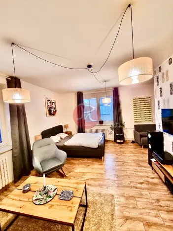 Pronájem bytu 1+1, Ostrava, Garážní, 40 m2