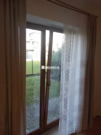 Pronájem bytu 2+kk, Zbuzany, Lomená, 66 m2