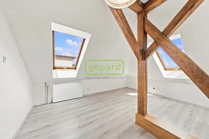 Prodej bytu 3+1, Kralupy nad Vltavou, Lidové nám., 90 m2
