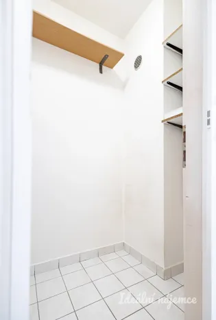 Pronájem bytu 2+kk, Praha - Střížkov, Jitravská, 68 m2