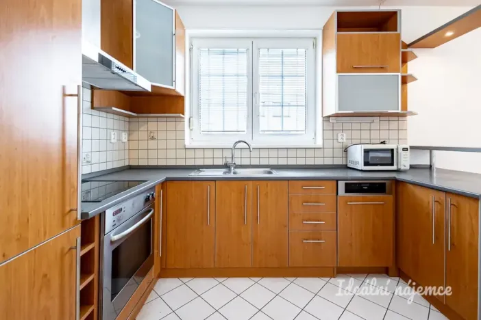 Pronájem bytu 2+kk, Praha - Střížkov, Jitravská, 68 m2