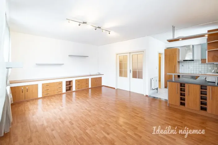 Pronájem bytu 2+kk, Praha - Střížkov, Jitravská, 68 m2