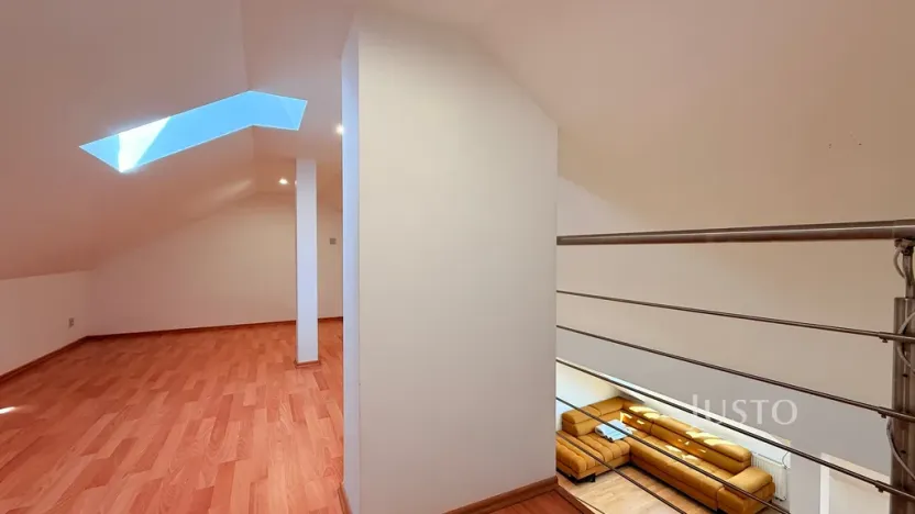 Pronájem bytu 2+kk, Praha - Žižkov, Roháčova, 94 m2