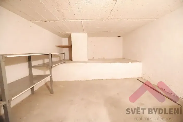 Pronájem bytu 1+kk, Praha - Vršovice, Slovinská, 29 m2