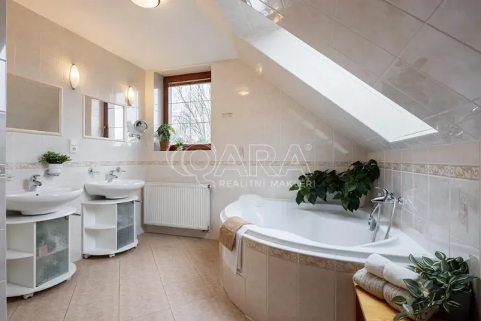 Prodej rodinného domu, Praha - Uhříněves, Jana Srba, 223 m2