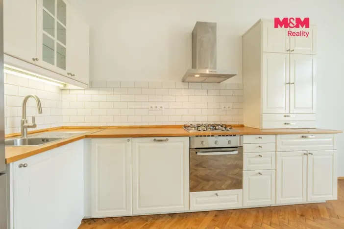 Pronájem bytu 3+1, Praha - Nové Město, Rašínovo nábřeží, 101 m2