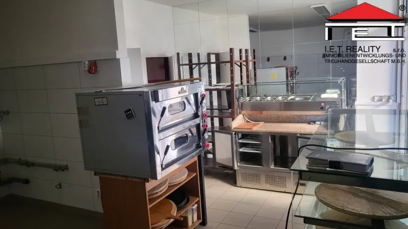 Pronájem obchodního prostoru, Ostrava, Mírové náměstí, 35 m2